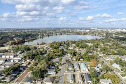 House in Lakeland, Florida 4 bedrooms, 202.71 sq.m. № 2231177 - photo 4