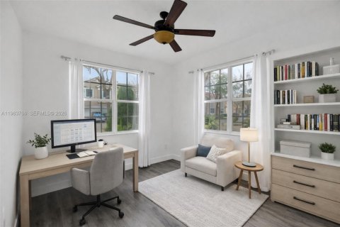 Townhouse in Miramar, Florida 3 bedrooms, 185.99 sq.m. № 2043067 - photo 10