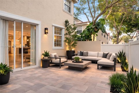 Townhouse in Miramar, Florida 3 bedrooms, 185.99 sq.m. № 2043067 - photo 30