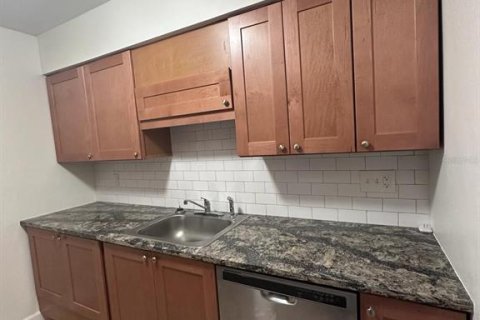 Copropriété à vendre à Altamonte Springs, Floride: 2 chambres, 98.94 m2 № 2092633 - photo 9