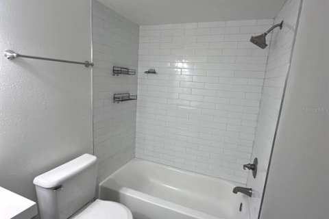Copropriété à vendre à Altamonte Springs, Floride: 2 chambres, 98.94 m2 № 2092633 - photo 16
