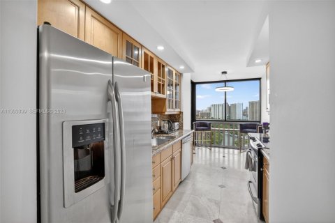 Copropriété à louer à Aventura, Floride: 2 chambres, 114.27 m2 № 2153741 - photo 22