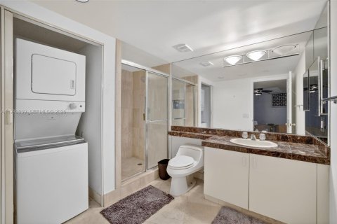 Copropriété à louer à Aventura, Floride: 2 chambres, 114.27 m2 № 2153741 - photo 10