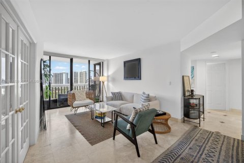 Copropriété à louer à Aventura, Floride: 2 chambres, 114.27 m2 № 2153741 - photo 2