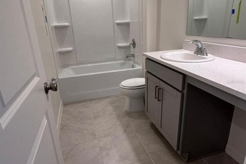 Villa ou maison à louer à Clermont, Floride: 4 chambres, 221.76 m2 № 2329846 - photo 12