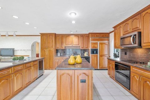 House in Davie, Florida 6 bedrooms, 630.34 sq.m. № 1731871 - photo 26