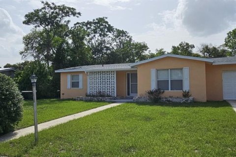 Casa en alquiler en Deltona, Florida, 2 dormitorios, 103.31 m2 № 1884037 - foto 1