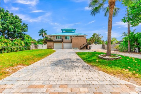 Villa ou maison à vendre à Delray Beach, Floride: 5 chambres, 182.09 m2 № 2189585 - photo 2