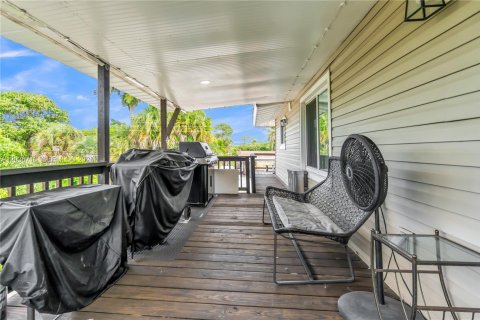 Villa ou maison à vendre à Delray Beach, Floride: 5 chambres, 182.09 m2 № 2189585 - photo 17