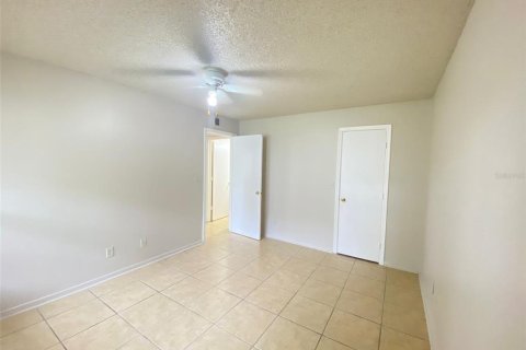 Condo in Orlando, Florida, 1 bedroom  № 1914970 - photo 14
