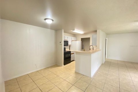 Condo in Orlando, Florida, 1 bedroom  № 1914970 - photo 9