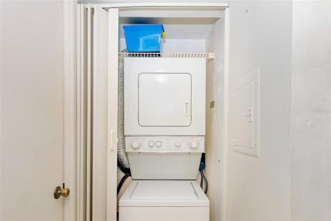 Casa en venta en Clearwater, Florida, 2 dormitorios, 82.31 m2 № 1378463 - foto 19