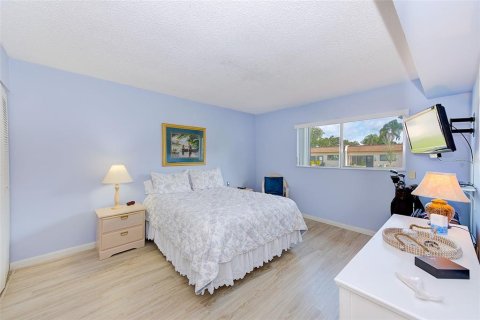 Casa en venta en Clearwater, Florida, 2 dormitorios, 82.31 m2 № 1378463 - foto 12