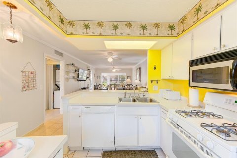 Casa en venta en Clearwater, Florida, 2 dormitorios, 82.31 m2 № 1378463 - foto 6
