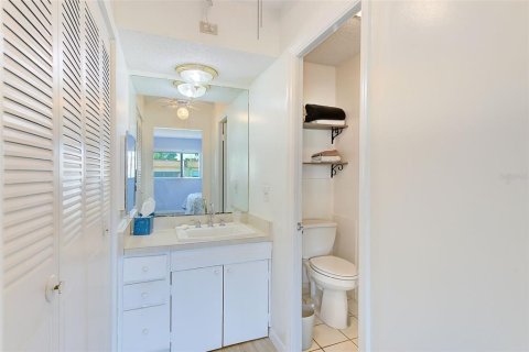 Casa en venta en Clearwater, Florida, 2 dormitorios, 82.31 m2 № 1378463 - foto 14