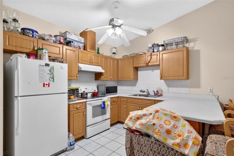 Commercial property in Edgewater, Florida 4 bedrooms, 188.96 sq.m. № 2430628 - photo 7