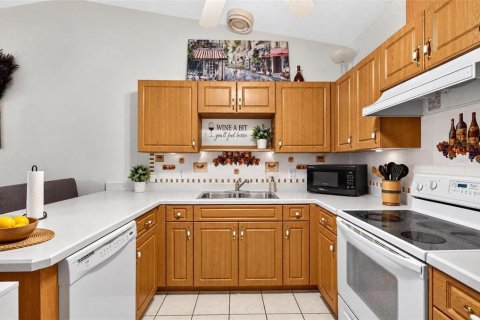 Commercial property in Edgewater, Florida 4 bedrooms, 188.96 sq.m. № 2430628 - photo 30