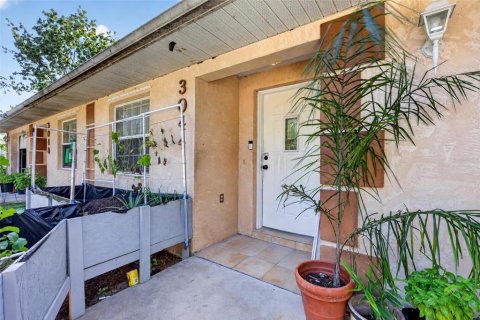 Commercial property in Edgewater, Florida 4 bedrooms, 188.96 sq.m. № 2430628 - photo 26