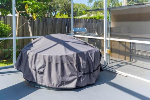 Casa en venta en Cutler Bay, Florida, 3 dormitorios, 120.49 m2 № 1979081 - foto 14