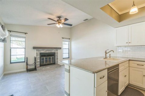 House in Bradenton, Florida 2 bedrooms, 142.7 sq.m. № 1749339 - photo 9