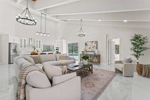 Villa ou maison à vendre à Tampa, Floride: 6 chambres, 423.45 m2 № 1524841 - photo 10