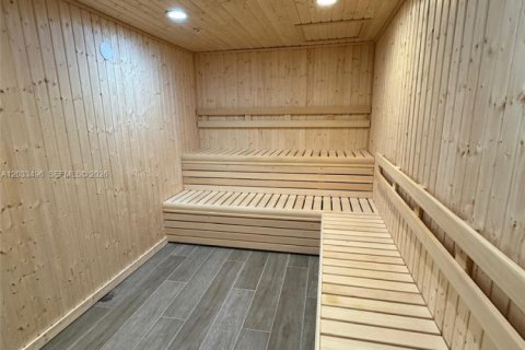 Снять в аренду кондоминиум в Дорал, Флорида 2 спальни, 99.03м2, № 2077985 - фото 6