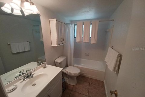 House in Winter Park, Florida 2 bedrooms, 92.9 sq.m. № 2202494 - photo 14