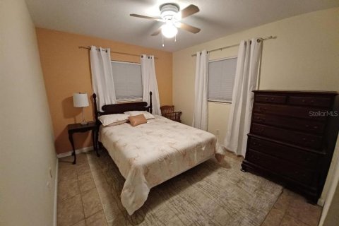 House in Winter Park, Florida 2 bedrooms, 92.9 sq.m. № 2202494 - photo 7