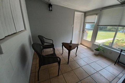House in Winter Park, Florida 2 bedrooms, 92.9 sq.m. № 2202494 - photo 17