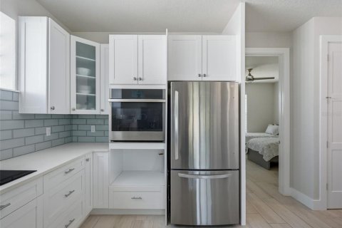 House in New Smyrna Beach, Florida 3 bedrooms, 324.97 sq.m. № 2233751 - photo 24