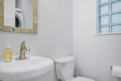 House in New Smyrna Beach, Florida 3 bedrooms, 324.97 sq.m. № 2233751 - photo 29