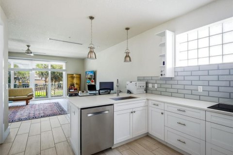 House in New Smyrna Beach, Florida 3 bedrooms, 324.97 sq.m. № 2233751 - photo 26
