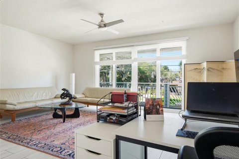 House in New Smyrna Beach, Florida 3 bedrooms, 324.97 sq.m. № 2233751 - photo 21