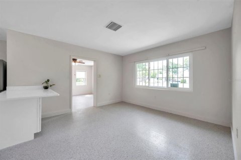 House in Clearwater, Florida 2 bedrooms, 123.37 sq.m. № 1653860 - photo 23