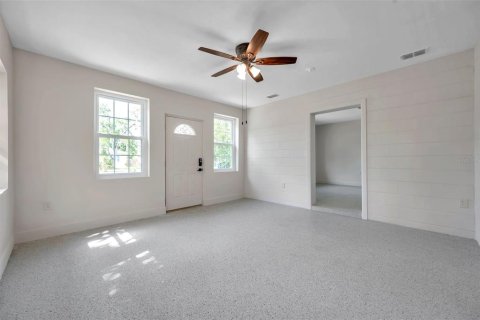 House in Clearwater, Florida 2 bedrooms, 123.37 sq.m. № 1653860 - photo 7