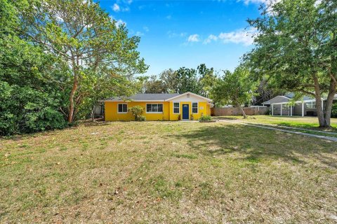 House in Clearwater, Florida 2 bedrooms, 123.37 sq.m. № 1653860 - photo 2