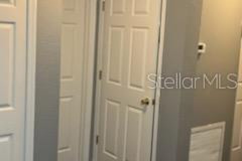 Townhouse in Orlando, Florida 4 bedrooms, 121.89 sq.m. № 2306697 - photo 8