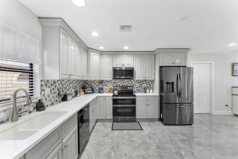 Villa ou maison à vendre à Lake Worth, Floride: 3 chambres, 171.4 m2 № 2431366 - photo 3