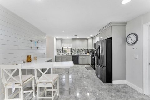 Villa ou maison à vendre à Lake Worth, Floride: 3 chambres, 171.4 m2 № 2431366 - photo 8