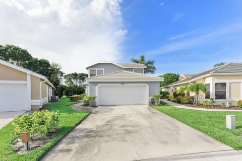 Villa ou maison à Lake Worth, Floride 3 chambres, 171.4 m2 № 2431366