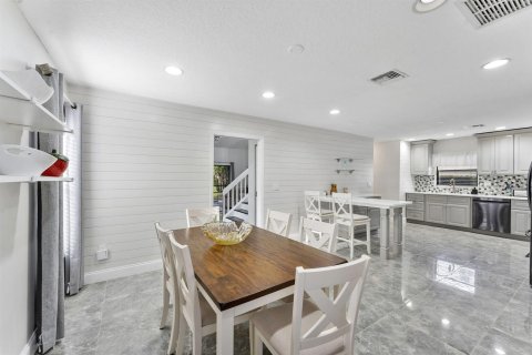 Villa ou maison à vendre à Lake Worth, Floride: 3 chambres, 171.4 m2 № 2431366 - photo 11