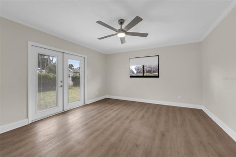 House in New Smyrna Beach, Florida 3 bedrooms, 242.29 sq.m. № 2166794 - photo 25