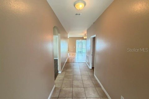 Villa ou maison à louer à Davenport, Floride: 3 chambres, 127.28 m2 № 2421904 - photo 2