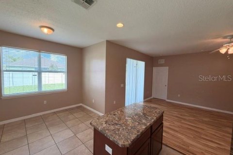 Villa ou maison à louer à Davenport, Floride: 3 chambres, 127.28 m2 № 2421904 - photo 4