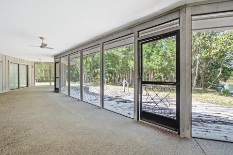 Villa ou maison à vendre à Homosassa, Floride: 2 chambres, 236.16 m2 № 2234023 - photo 3