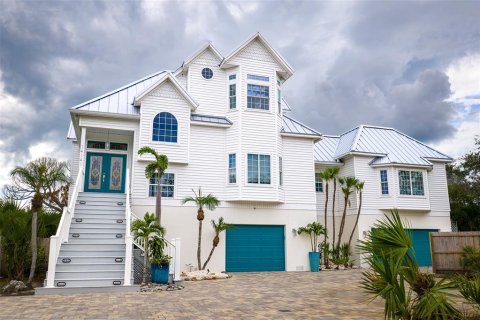 Villa ou maison à vendre à Seminole, Floride: 4 chambres, 264.4 m2 № 1912246 - photo 1