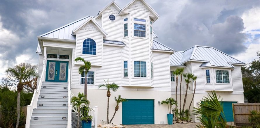 Villa ou maison à Seminole, Floride 4 chambres, 264.4 m2 № 1912246