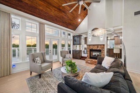 Villa ou maison à vendre à Seminole, Floride: 4 chambres, 264.4 m2 № 1912246 - photo 3