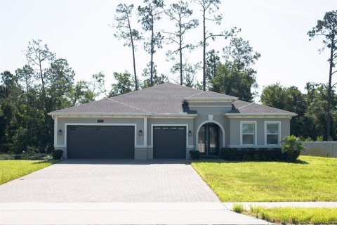 House in Oviedo, Florida 4 bedrooms, 244.89 sq.m. № 1755525 - photo 1