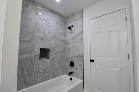 Touwnhouse à vendre à Seffner, Floride: 3 chambres, 115.66 m2 № 2416674 - photo 23